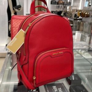 Michael Kors Jaycee Medium Pebbled Leather Backpack
Bright Red
NWT